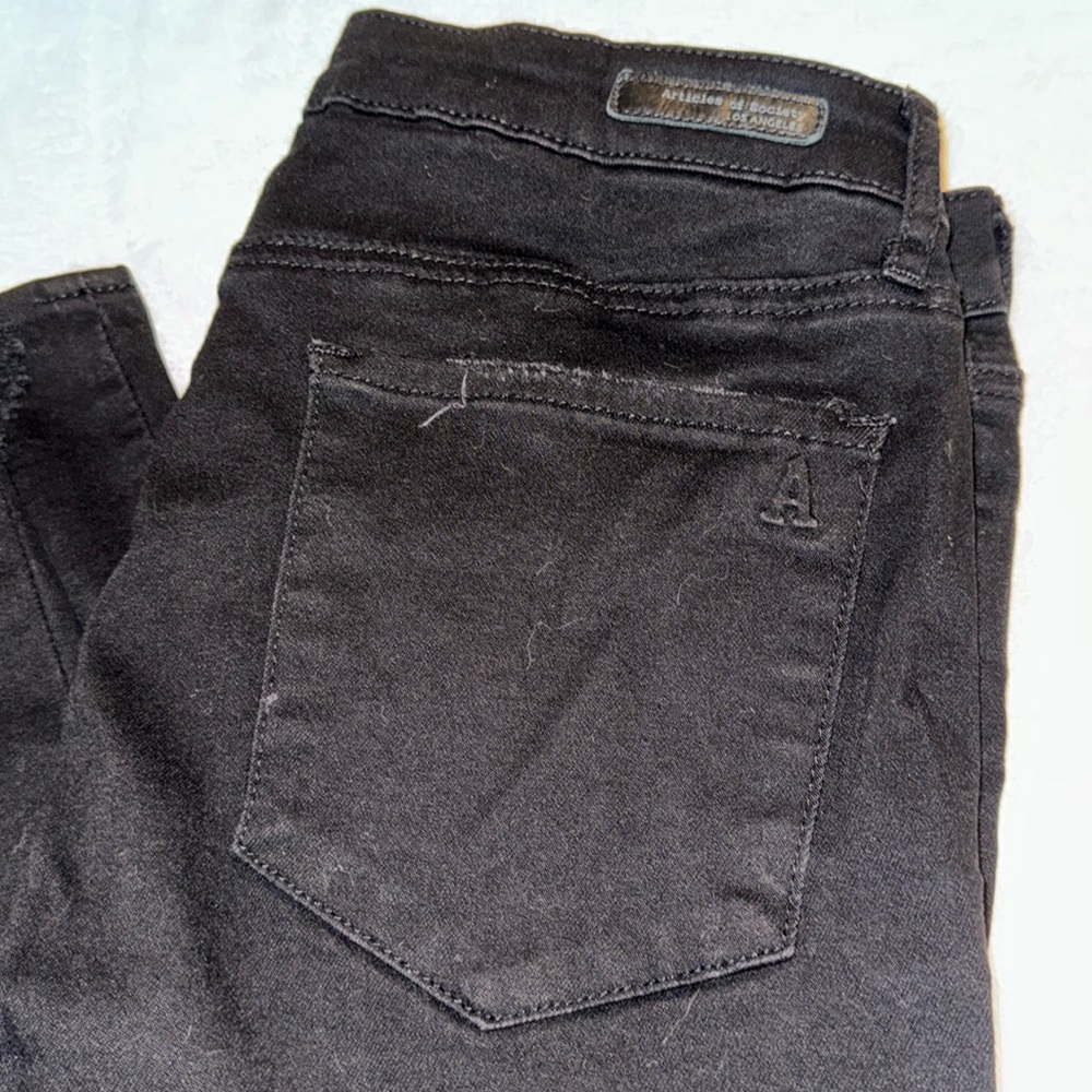 Articles of Society distressed jeans size 32